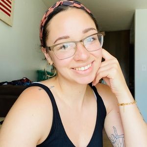 Meet your Posher, Sierra